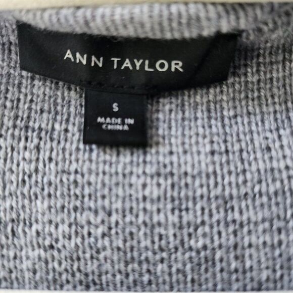 Ann Taylor Long Wool Cardigan | Size S | Gray, Cozy, Open Front, Flyaway, Crew - Picture 7 of 10